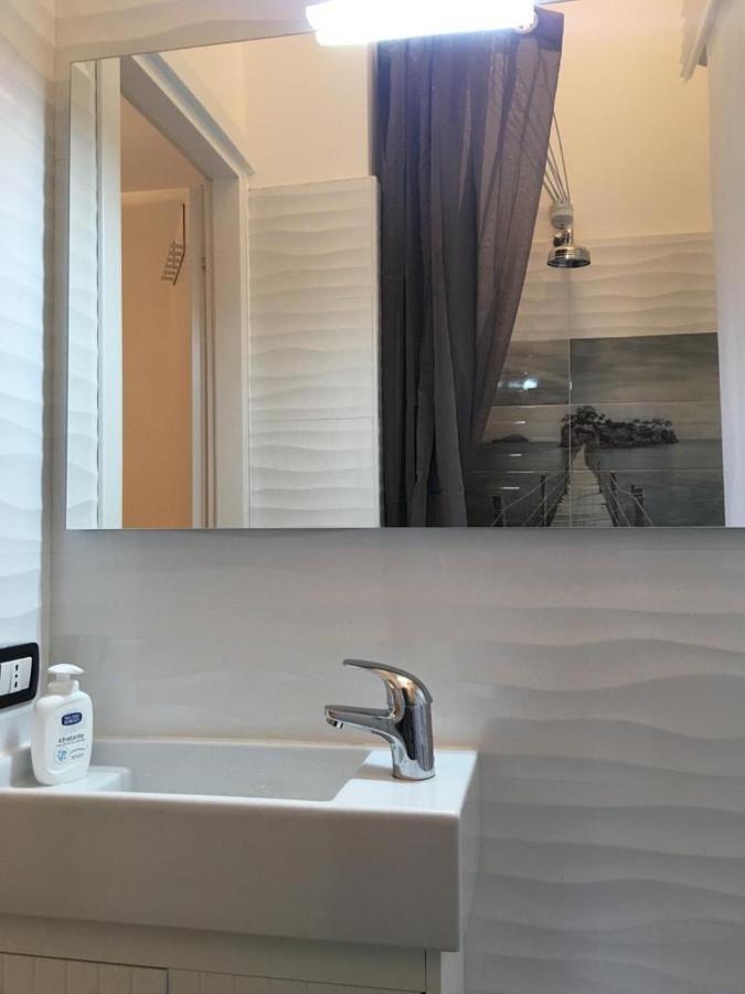 Milan Nice Flat In Red Metro Ngoại thất bức ảnh